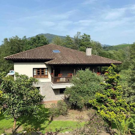 Casa De Los Carpinteros Arriondas Exteriör bild