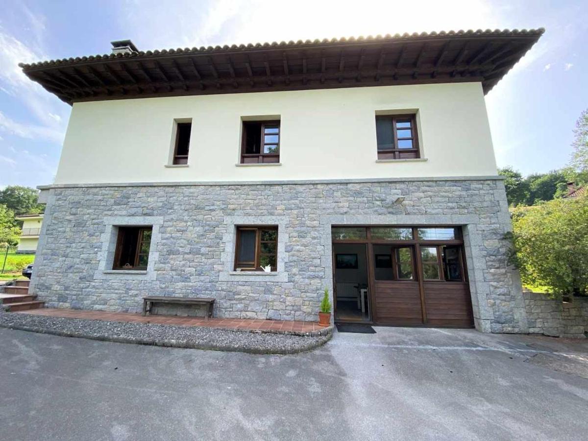 Casa De Los Carpinteros Arriondas Exteriör bild